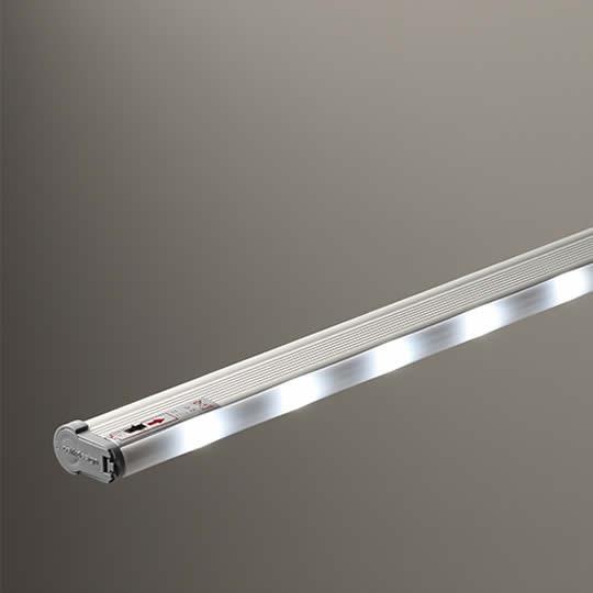 Led Işıklı Sensörlü 60-69 cm Dolap Içi Elbise Askı Borusu Pilli - Görsel 8